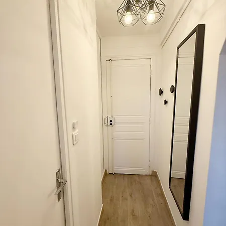 Appartamento Parisian 4 People - Marais Metro Center *