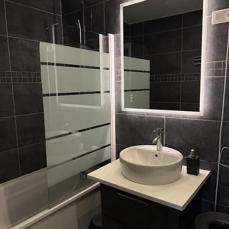 Appartamento Parisian 4 People - Marais Metro Center *